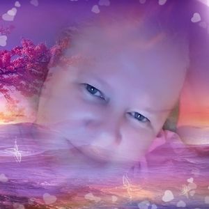 Meet your Posher, Suzette